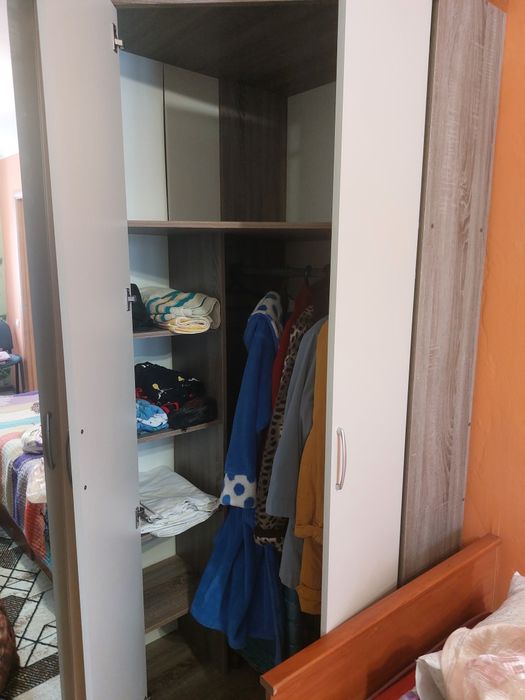 Шифонер (шкаф) угловой