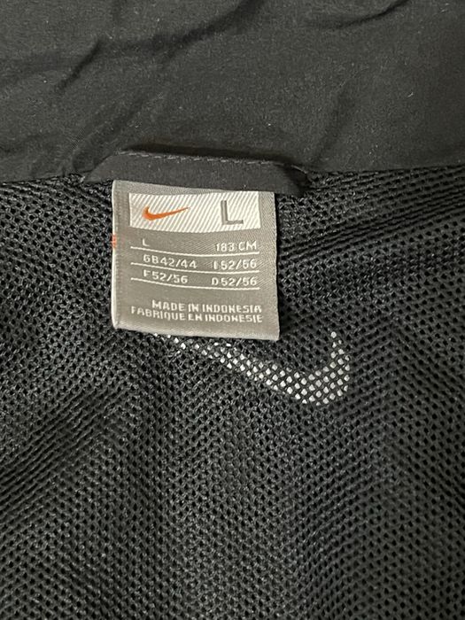 Яке Nike - размер L