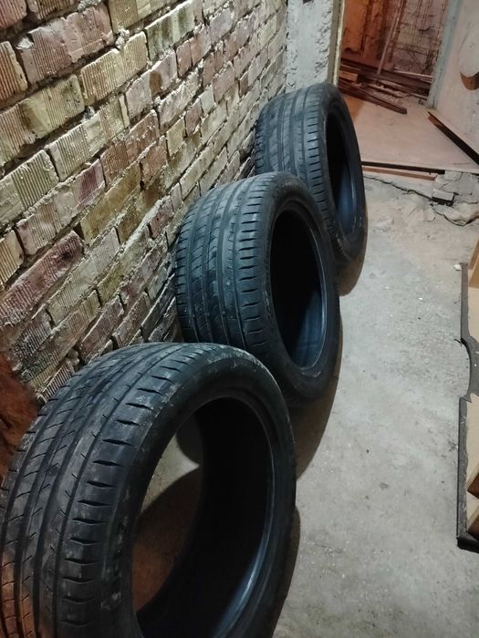 275/45/20 Continental Premium Contact 7