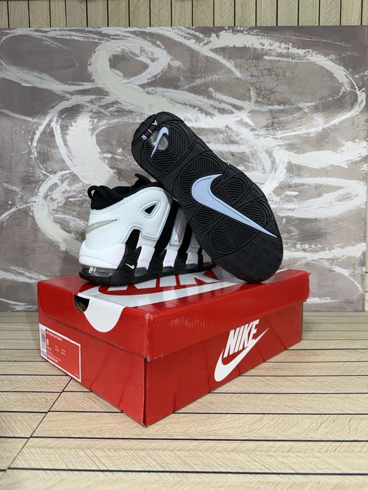 Nike Air More Uptempo Black White