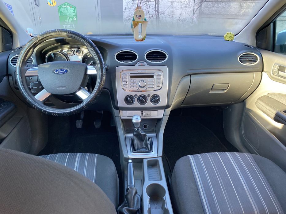 Vând Ford focus 2008