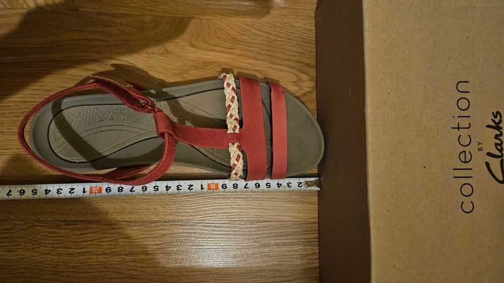 Дамски кожени сандали Clarks