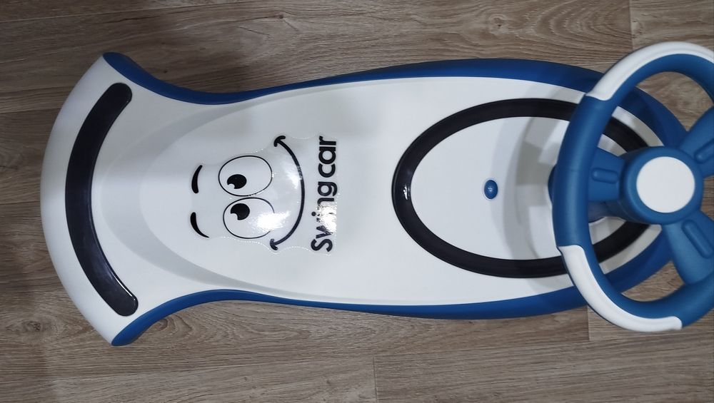 Машинка каталка детская