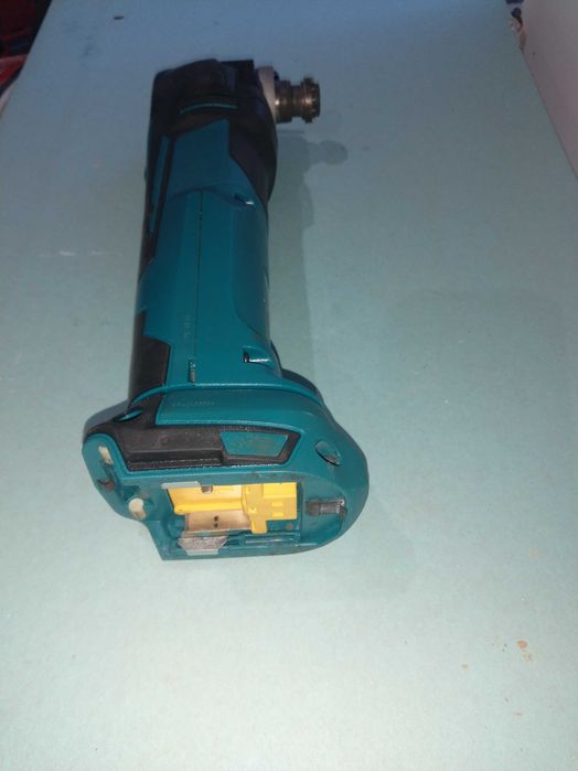 Makita DTM 51 в отлично състояние