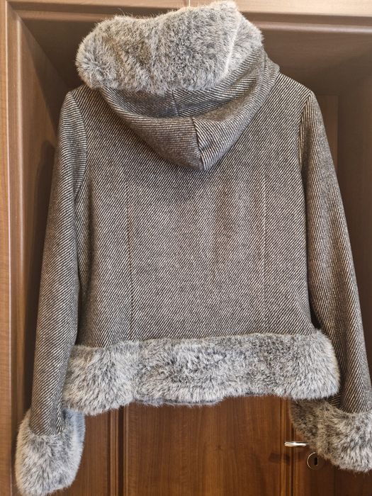 Vând palton Saint Tropez