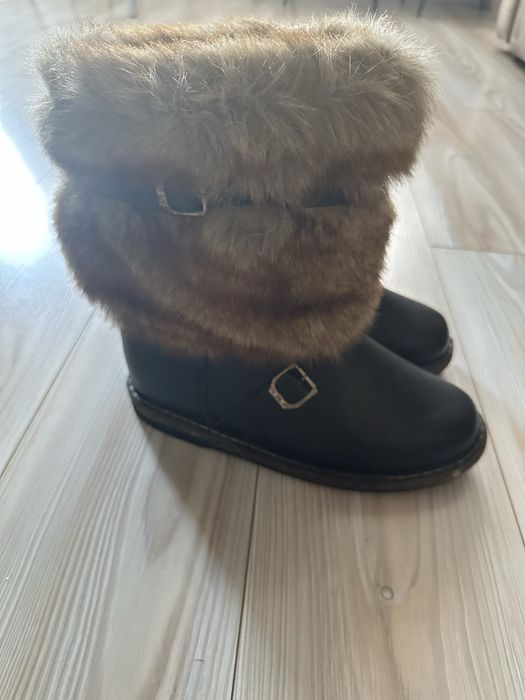 Продам унты, новые. Короткие