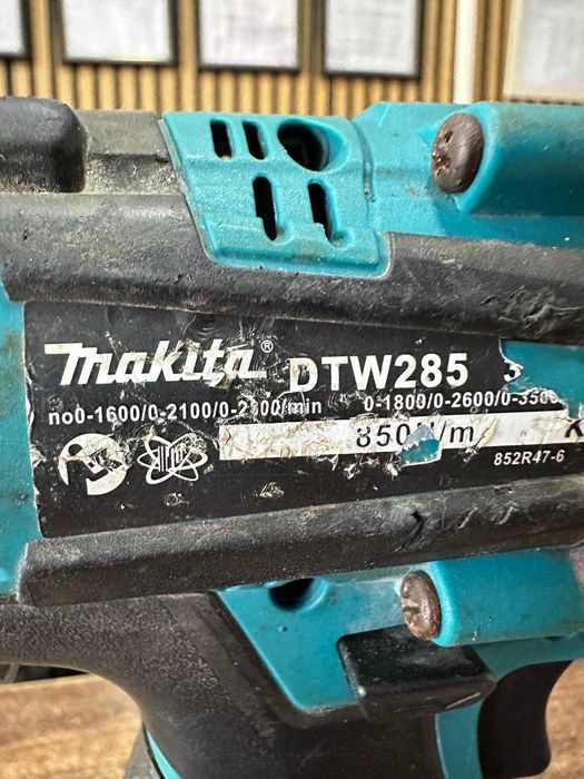 Aкумулаторен ударен гайковерт Makita DTW285 + батерия 8.0Ah