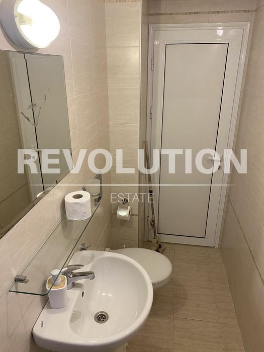 Дава се под наем Многостаен апартамент в Варна, ВИНС - 130 кв.м за 1000 € - Снимка #18