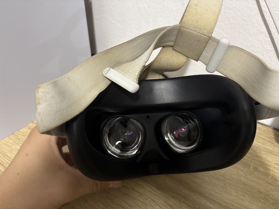 Meta Quest 2 128GB ( Folosit )