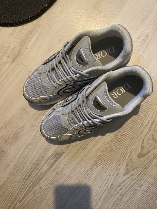 Dior B30  gri.