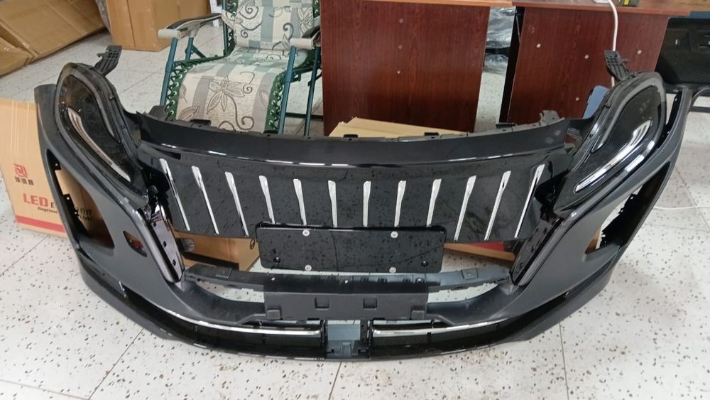 Бамперы на Hongqi E-QM5