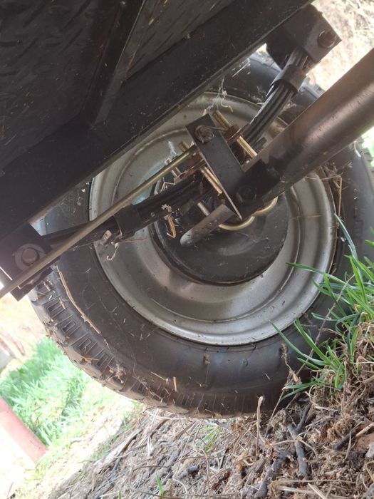 Продавам ремарке за фреза