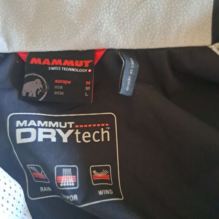 Mammut дамско спортно яке