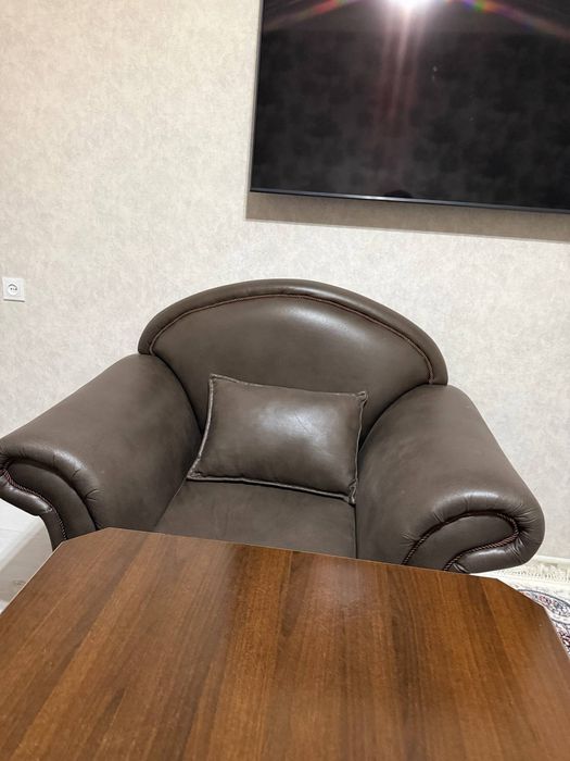 Мягкая мебель для гостиной комнаты