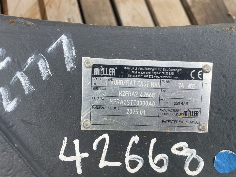 Culpaj mecanic buldoexcavator