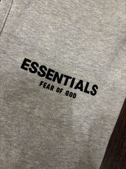 Pantaloni essentials lungi