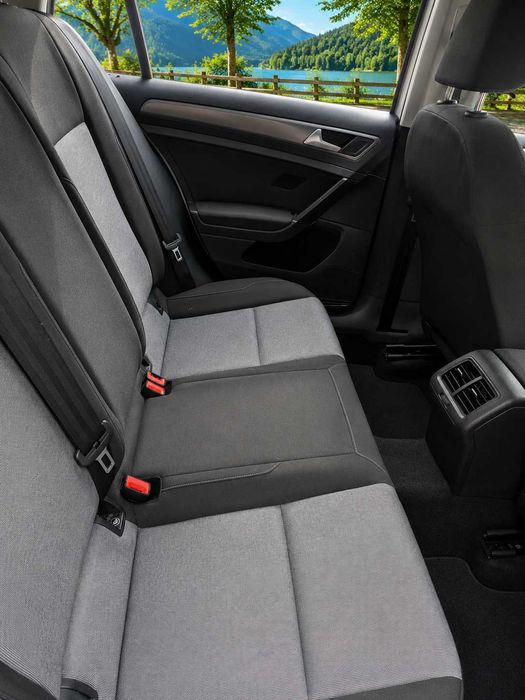 Vând Volkswagen Golf VII Variant – 1.6 TDI – 2014