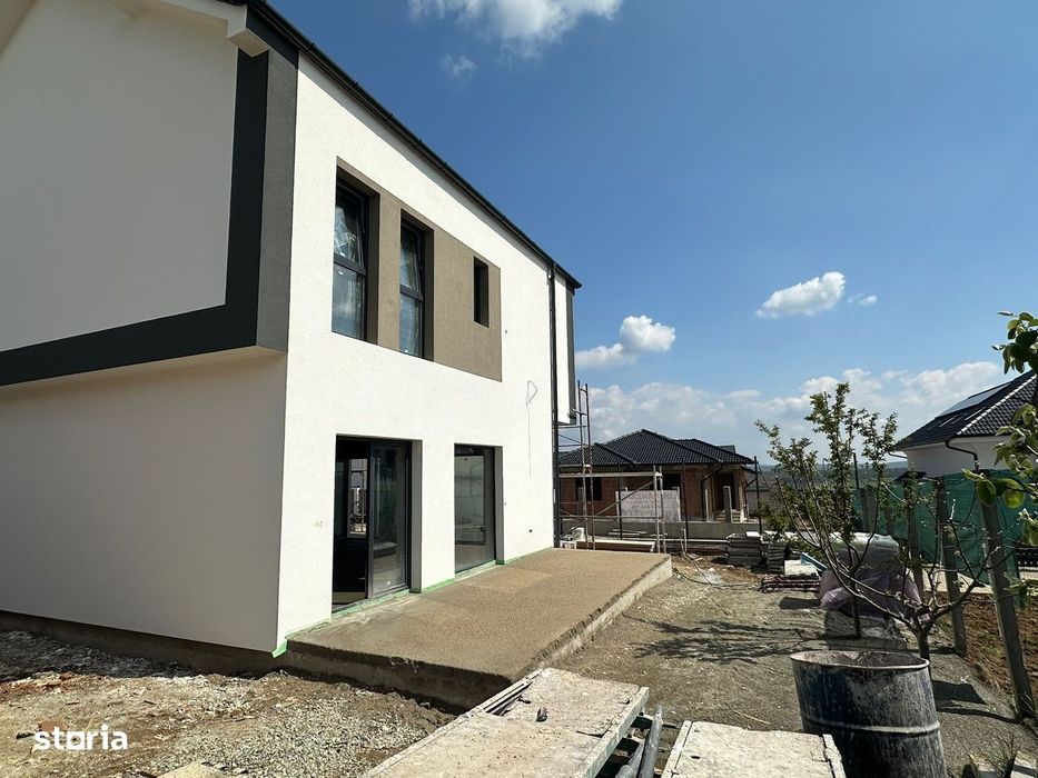 Casa individuala, 4 cam, , 3 bai, carport, terasa, pod,dressing