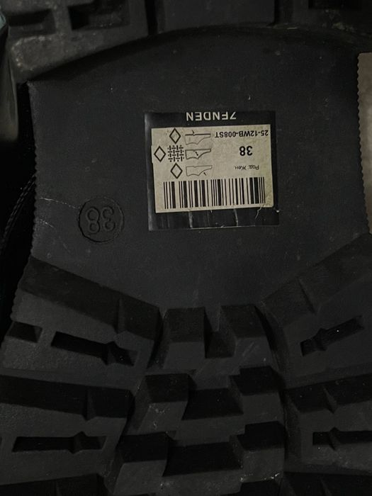 продам женские туфли лоферы