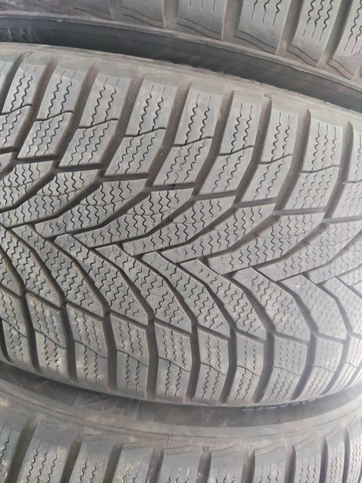 4 бр зимни 225/50/17 Nexen 24г