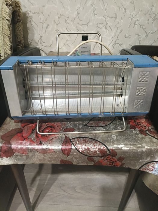 Продам обогреватель с двумя стеклянными трубками.