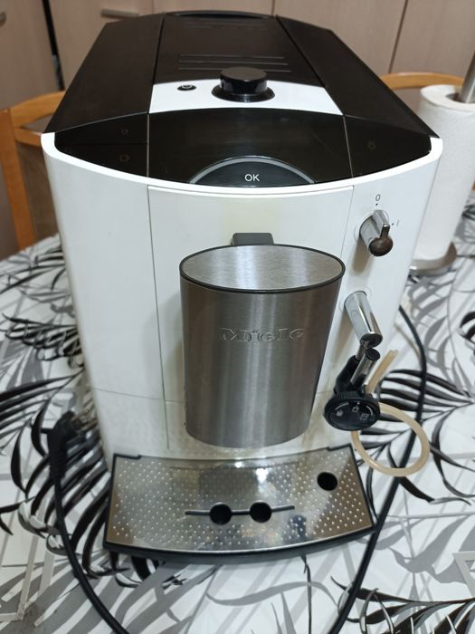 Expresor Miele CM 5200
