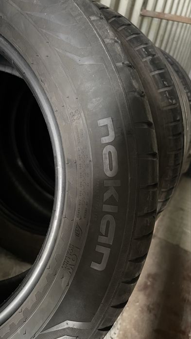 255/55/18 летняя резина