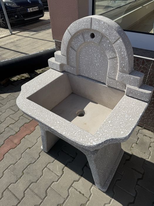 Бетонови мивки за двор