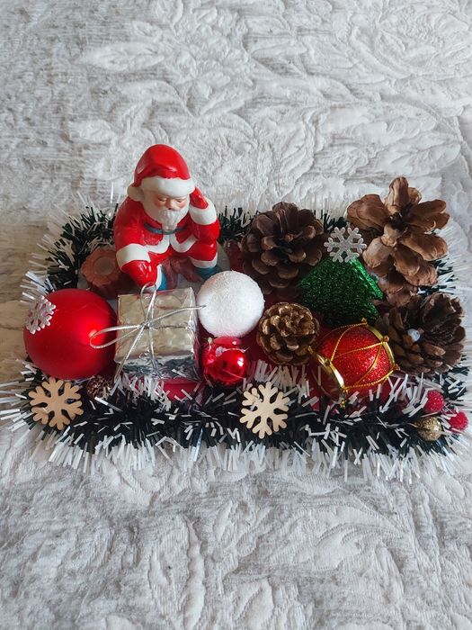 Коледни венци и свещници