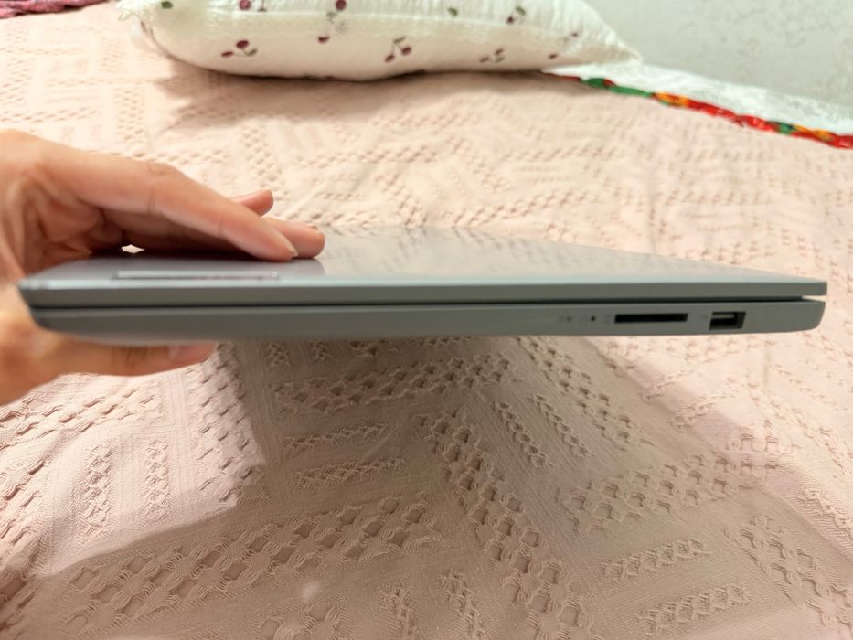 Ноутбук Lenovo AMD