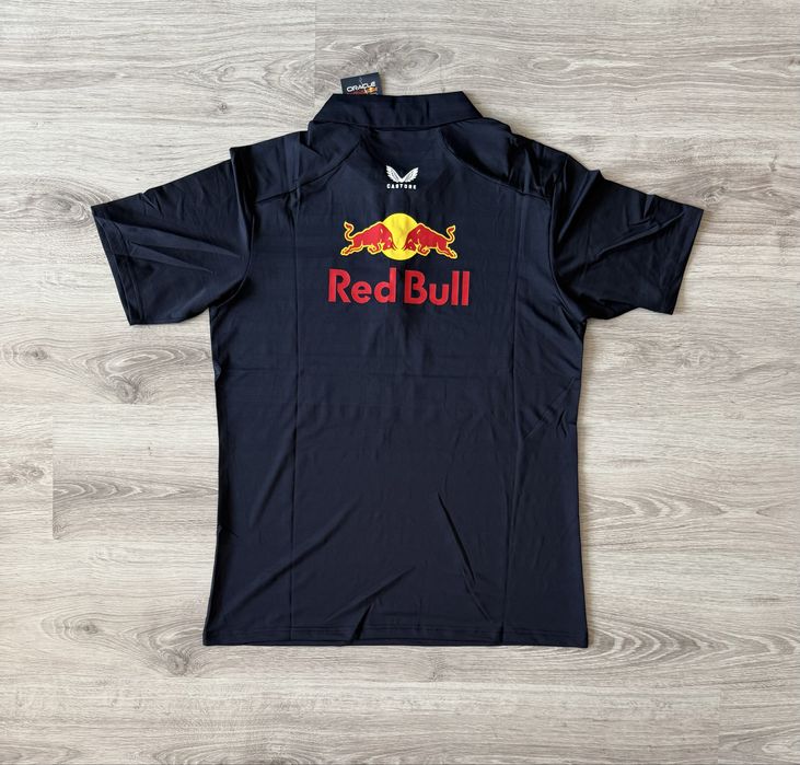 Red Bull Racing / Honda / Formula 1 / Ferrari / Mercedes AMG