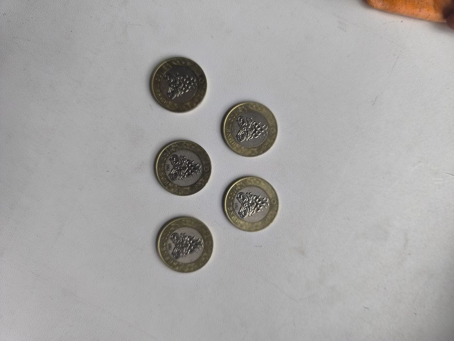 Юбилейные 100 тг 5 штук