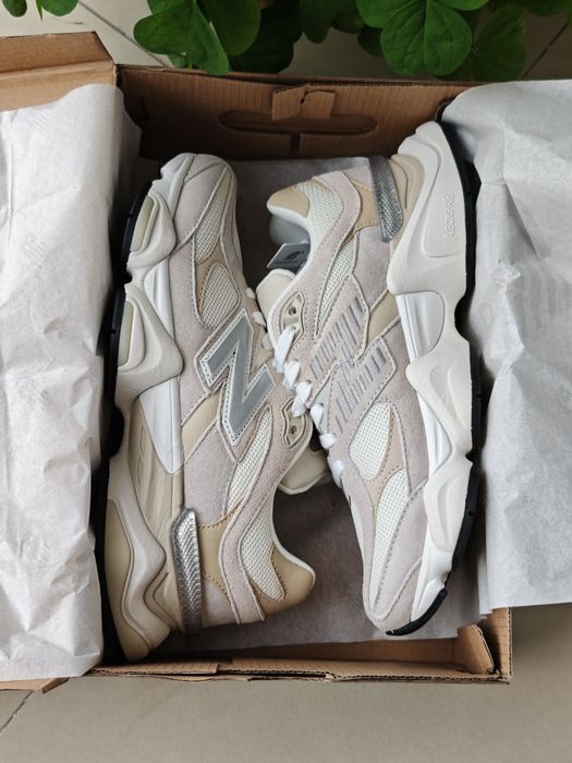 New Balance 9060 U9060TAT