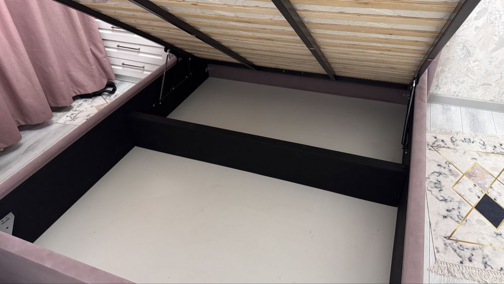 2-ух спальная кровать.