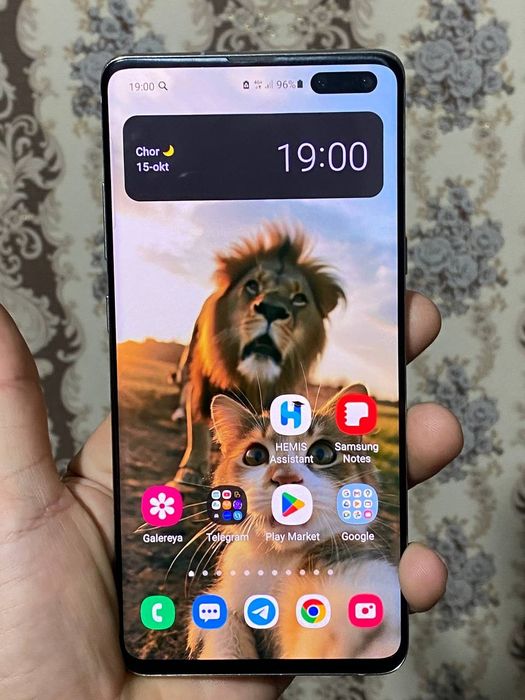 Samsung s10 5g naxt yoki iphonega obmen