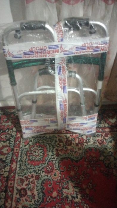 Продам ходунок новый и б/у