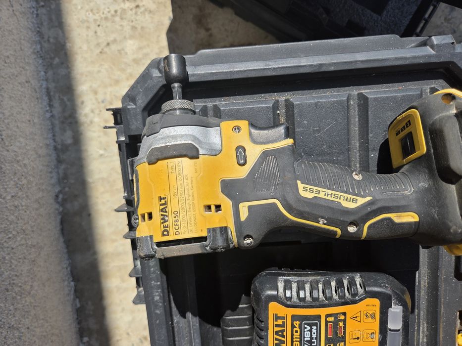 Scule dewalt 18v