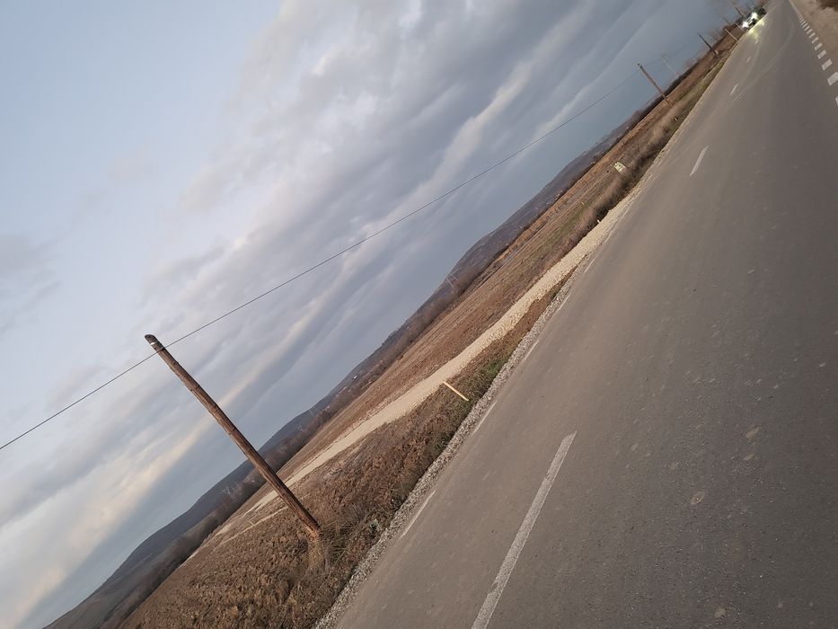 Vând parcele teren intravilan