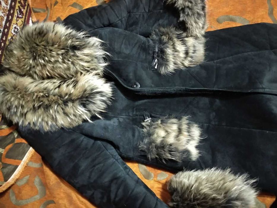 Продам Дублёнку с мехом