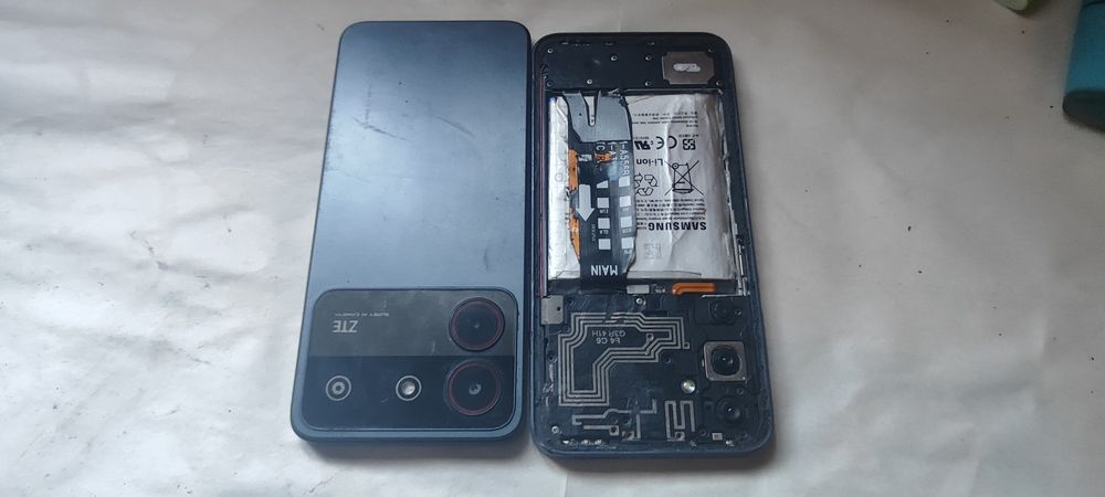 Продам телефон не дорого