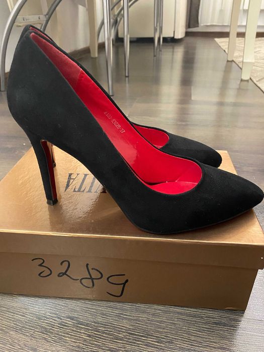 Вечерние, замшевые туфли