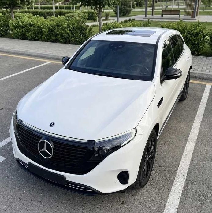 Mercedes EQC 350 Fourmatic pod zakaz