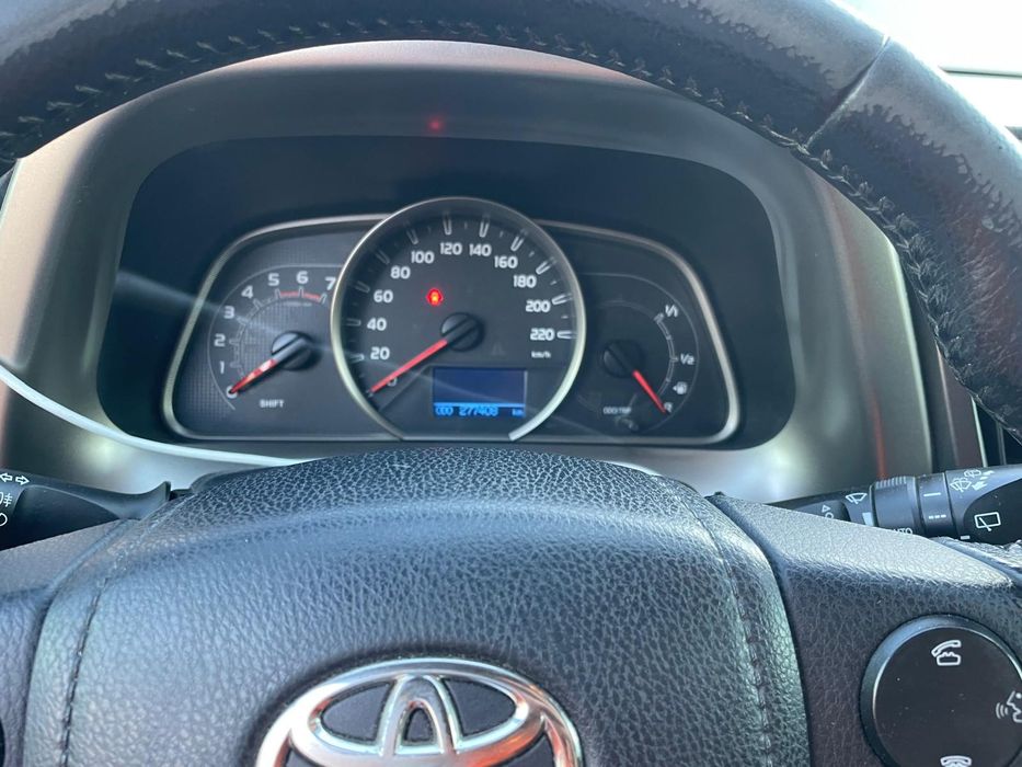 Vând Toyota Rav4 / 2.0 / 2015