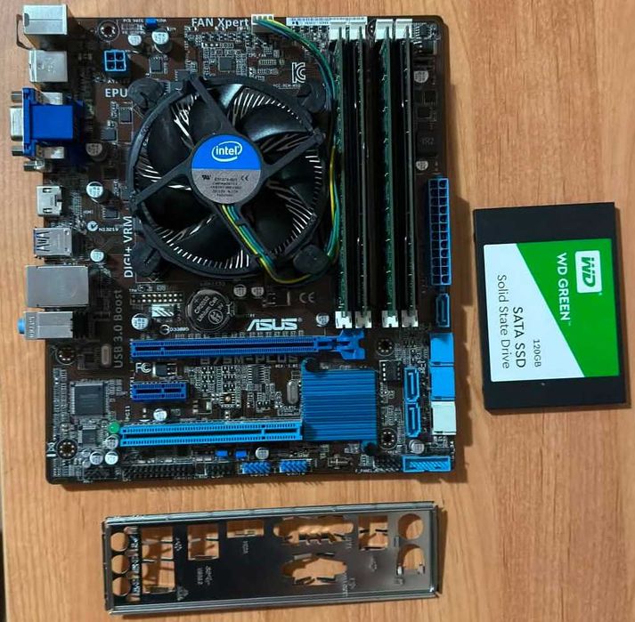 Дънна платка ASUS B75M-PLUS, процесор i7 3770, 16gb RAM, Win 11 PRO, 120gb SSD и охладител