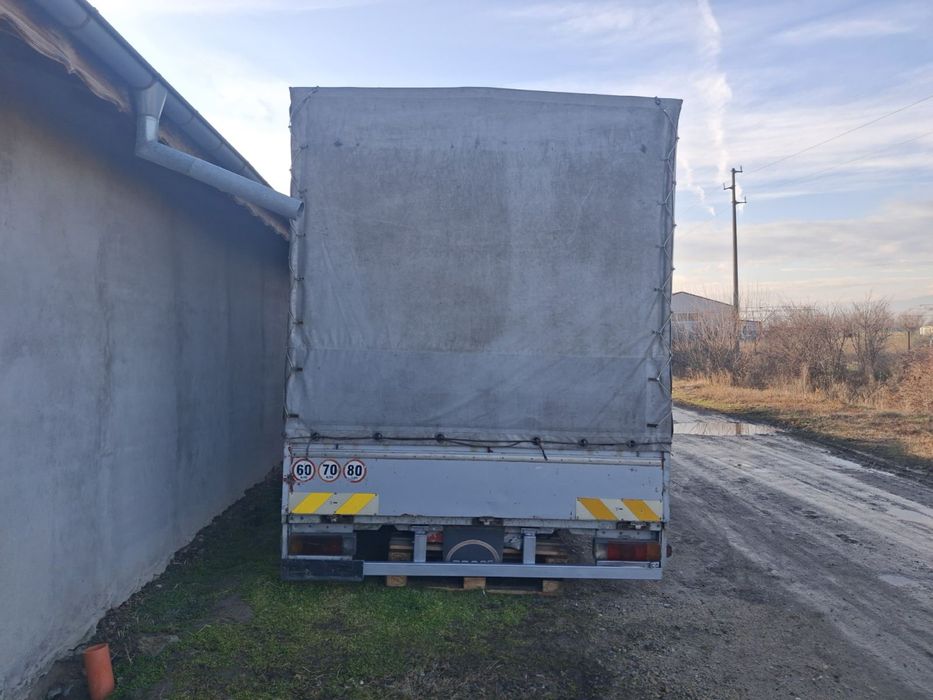 Алуминиева каросерия с горна щора