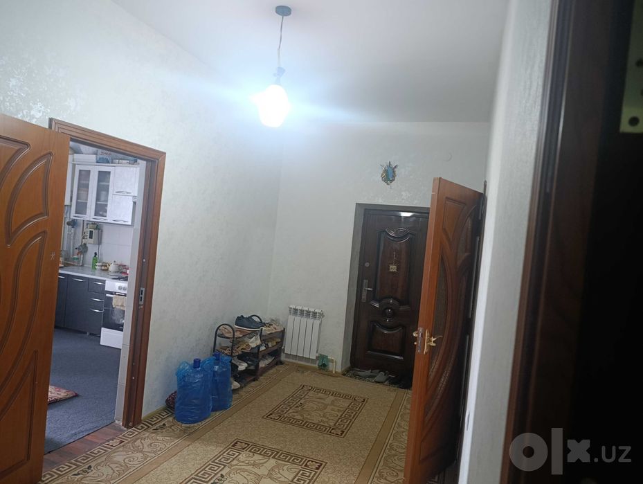 Qarshi Shaxar markazidan 3 xonali kvartira