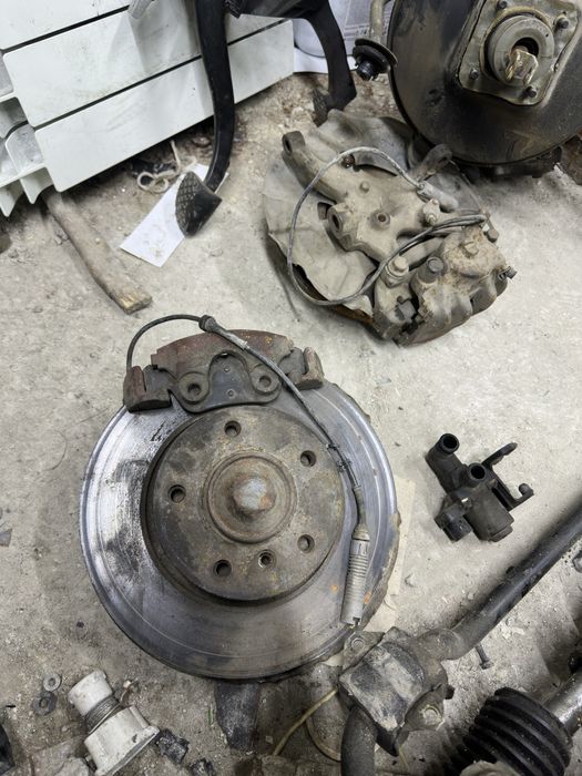 Запчасти на BMW E36