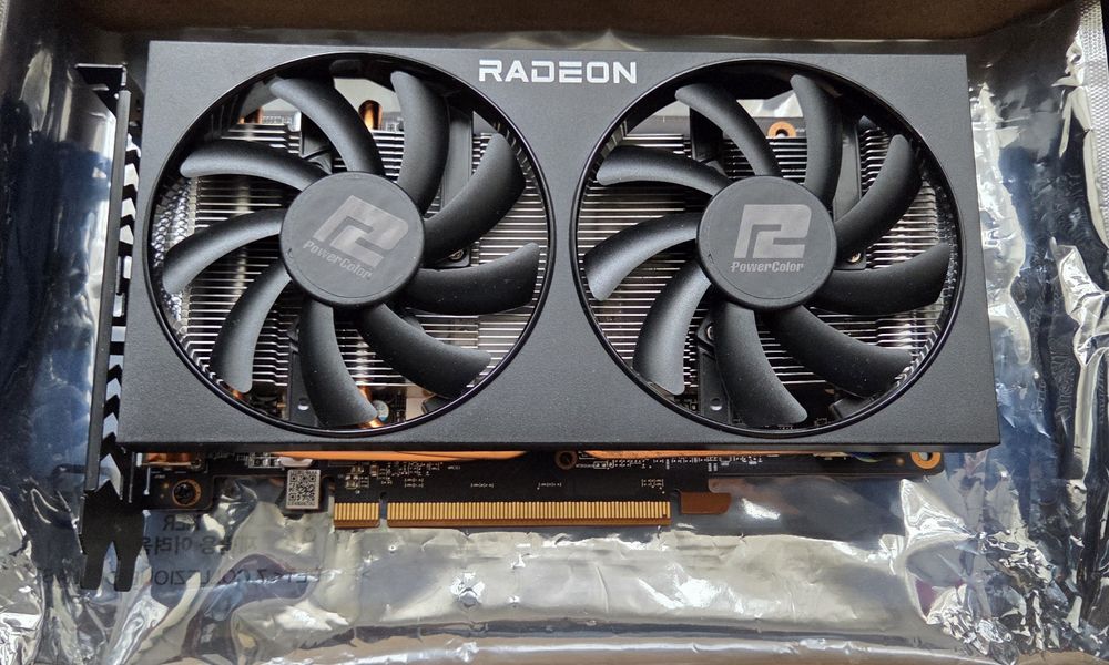 Placa Video RX6600, 8Gb DDR6, stare impecabila