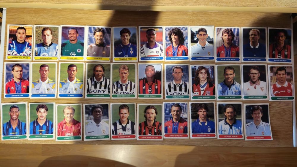 Surprize stickere Panini fotbalisti anii 90