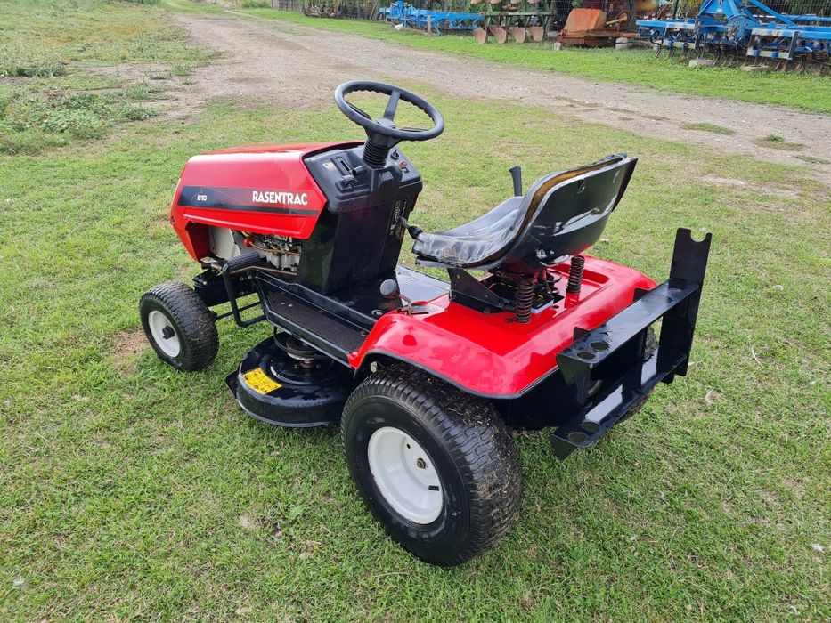 Tractoras Tractor MTD Rasentrac B10 pentru tuns iarba / gazon / livada